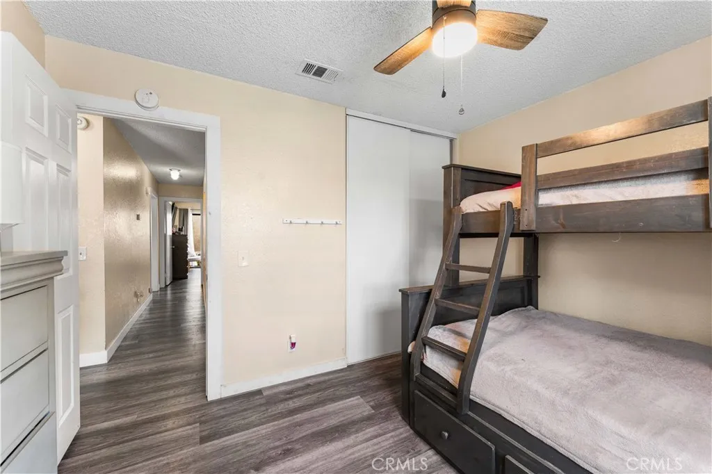 1201 E Avenue R7, Palmdale, California 93550 home-pic-5